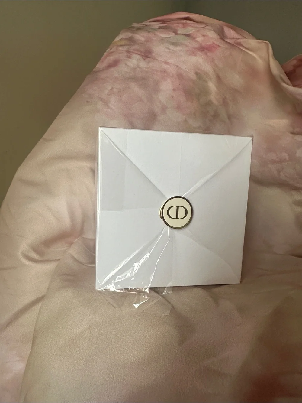 Dior L'Or De Vie La Crème - White & Gold Packaging